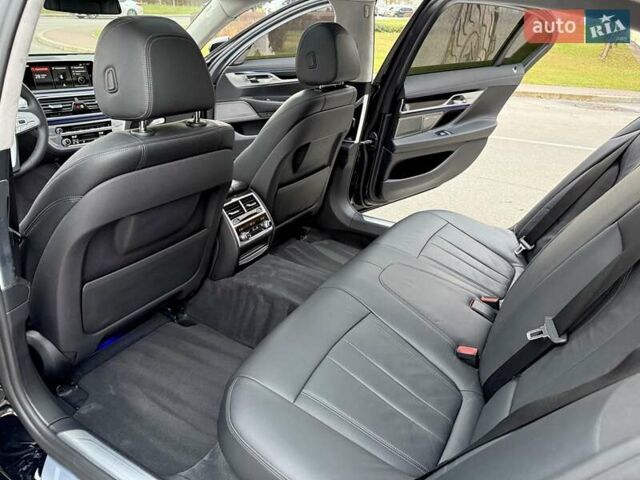 Черный БМВ 7 Серия, объемом двигателя 2.98 л и пробегом 136 тыс. км за 32800 $, фото 57 на Automoto.ua