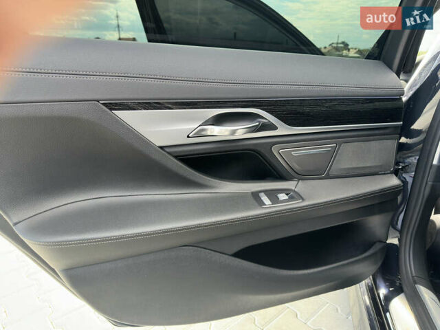 Черный БМВ 7 Серия, объемом двигателя 3 л и пробегом 173 тыс. км за 33000 $, фото 50 на Automoto.ua