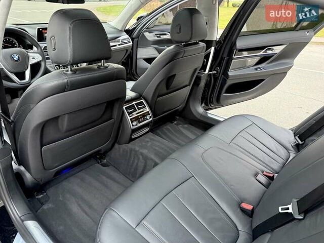 Черный БМВ 7 Серия, объемом двигателя 2.98 л и пробегом 136 тыс. км за 32800 $, фото 58 на Automoto.ua