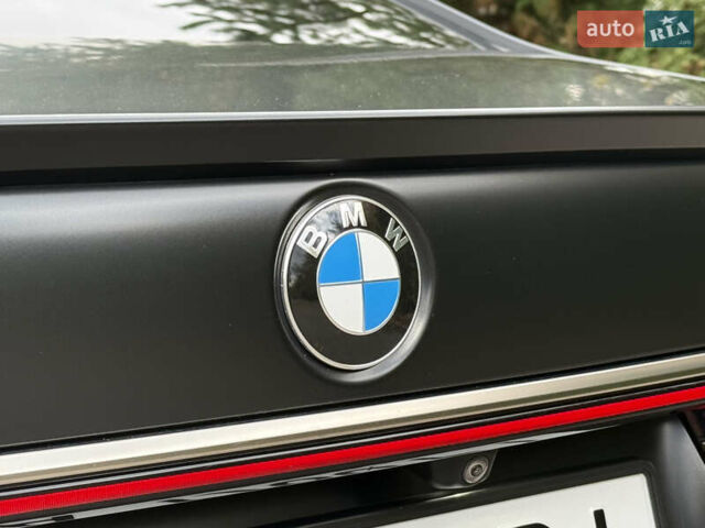Черный БМВ 7 Серия, объемом двигателя 3 л и пробегом 107 тыс. км за 74950 $, фото 19 на Automoto.ua