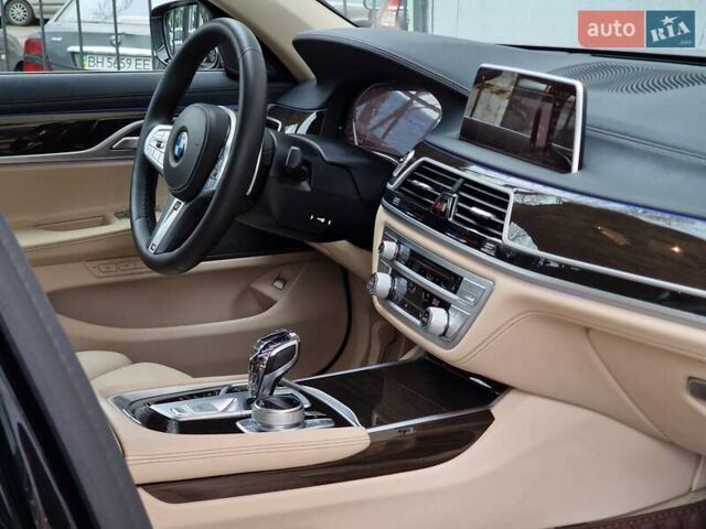 Черный БМВ 7 Серия, объемом двигателя 3 л и пробегом 116 тыс. км за 50990 $, фото 38 на Automoto.ua