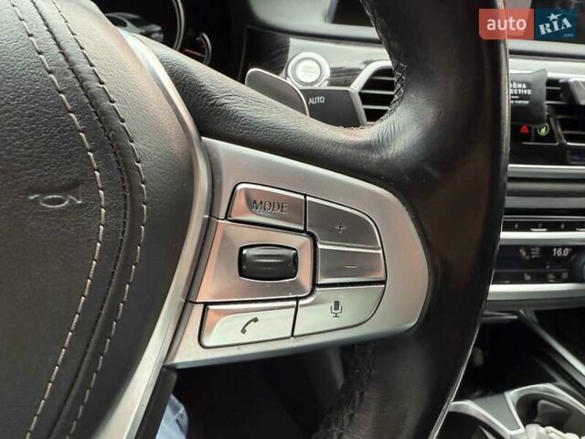 БМВ 7 Серія 2019 у Львові на Automoto.ua Чорний БМВ 7 Серія, об'ємом двигуна 3 л та пробігом 141 тис. км за 36400 $, фото 26 на Automoto.ua