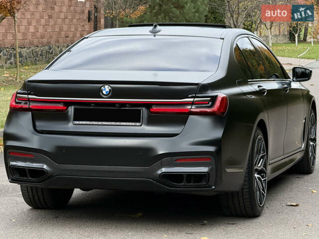 Черный БМВ 7 Серия, объемом двигателя 3 л и пробегом 107 тыс. км за 74950 $, фото 22 на Automoto.ua