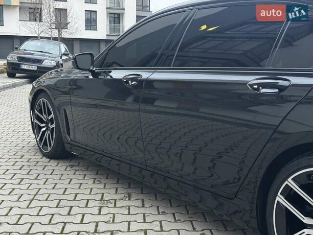 Черный БМВ 7 Серия, объемом двигателя 3 л и пробегом 129 тыс. км за 47750 $, фото 24 на Automoto.ua