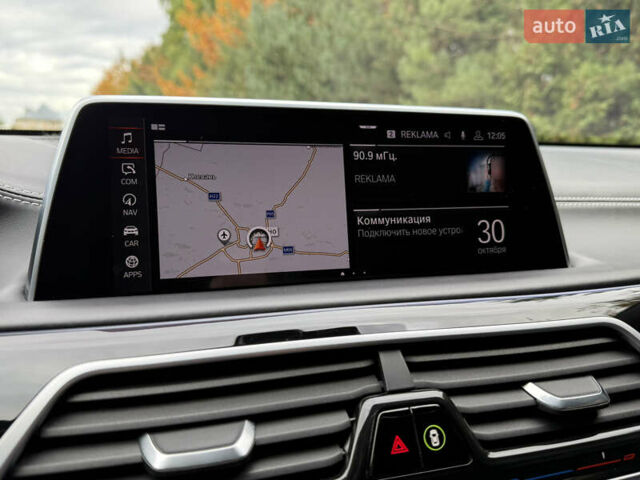 Черный БМВ 7 Серия, объемом двигателя 3 л и пробегом 107 тыс. км за 74950 $, фото 65 на Automoto.ua