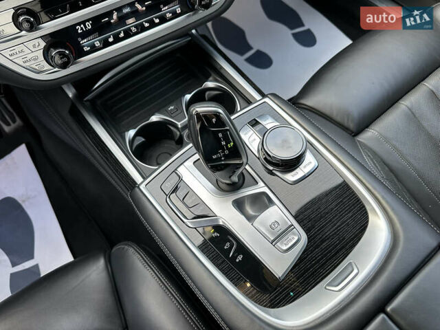 Черный БМВ 7 Серия, объемом двигателя 4.39 л и пробегом 94 тыс. км за 62000 $, фото 24 на Automoto.ua
