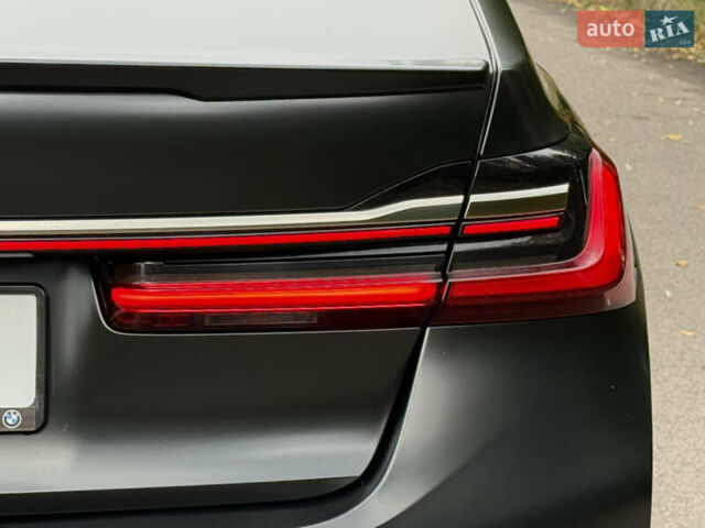 Черный БМВ 7 Серия, объемом двигателя 3 л и пробегом 107 тыс. км за 74950 $, фото 24 на Automoto.ua