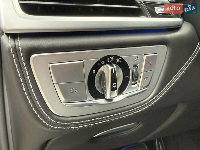 Черный БМВ 7 Серия, объемом двигателя 3 л и пробегом 107 тыс. км за 74950 $, фото 44 на Automoto.ua