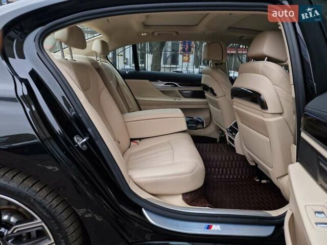Черный БМВ 7 Серия, объемом двигателя 3 л и пробегом 116 тыс. км за 50990 $, фото 41 на Automoto.ua