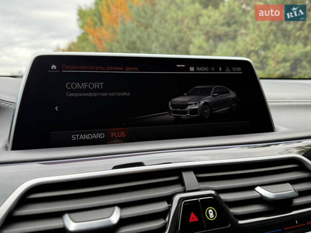Черный БМВ 7 Серия, объемом двигателя 3 л и пробегом 107 тыс. км за 74950 $, фото 67 на Automoto.ua
