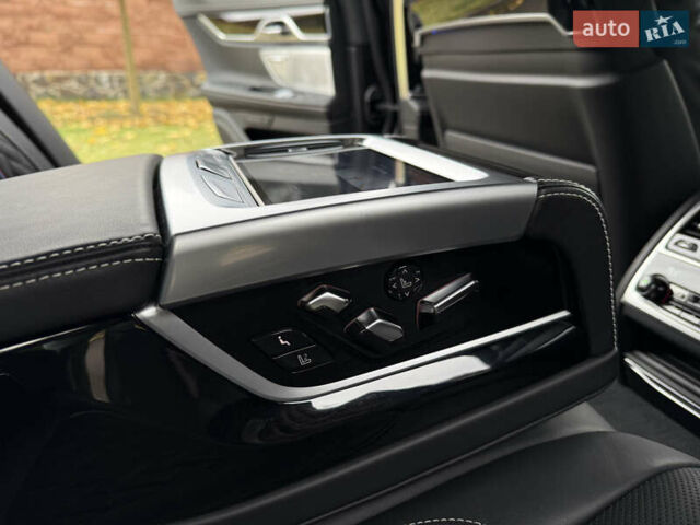 Черный БМВ 7 Серия, объемом двигателя 3 л и пробегом 107 тыс. км за 74950 $, фото 107 на Automoto.ua