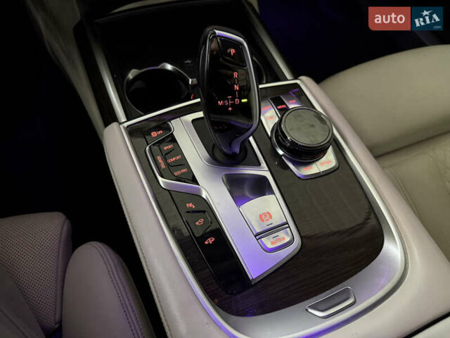 Черный БМВ 7 Серия, объемом двигателя 4.4 л и пробегом 115 тыс. км за 46000 $, фото 24 на Automoto.ua