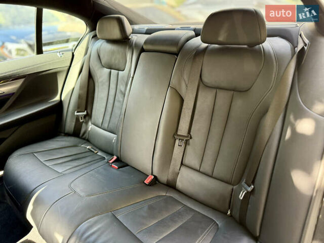 Чорний БМВ 7 Серія, об'ємом двигуна 3 л та пробігом 168 тис. км за 42000 $, фото 11 на Automoto.ua