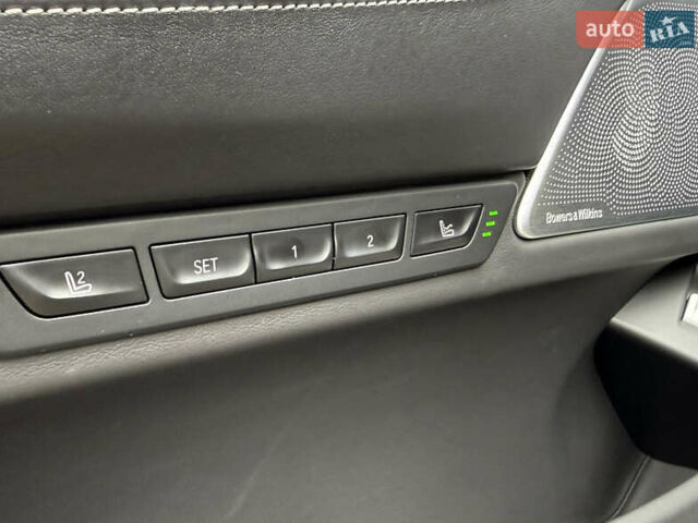 Черный БМВ 7 Серия, объемом двигателя 3 л и пробегом 107 тыс. км за 74950 $, фото 39 на Automoto.ua