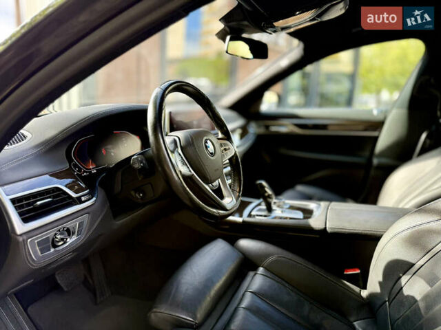 Чорний БМВ 7 Серія, об'ємом двигуна 3 л та пробігом 168 тис. км за 42000 $, фото 24 на Automoto.ua