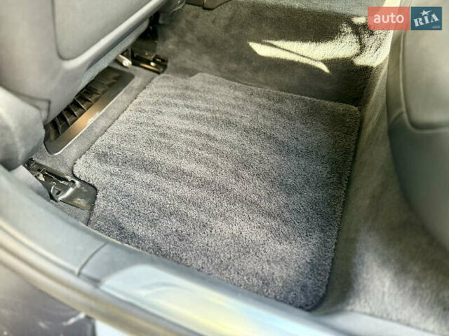 Чорний БМВ 7 Серія, об'ємом двигуна 3 л та пробігом 168 тис. км за 42000 $, фото 12 на Automoto.ua