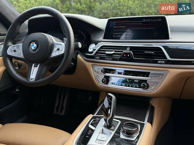 Черный БМВ 7 Серия, объемом двигателя 3 л и пробегом 94 тыс. км за 68900 $, фото 11 на Automoto.ua
