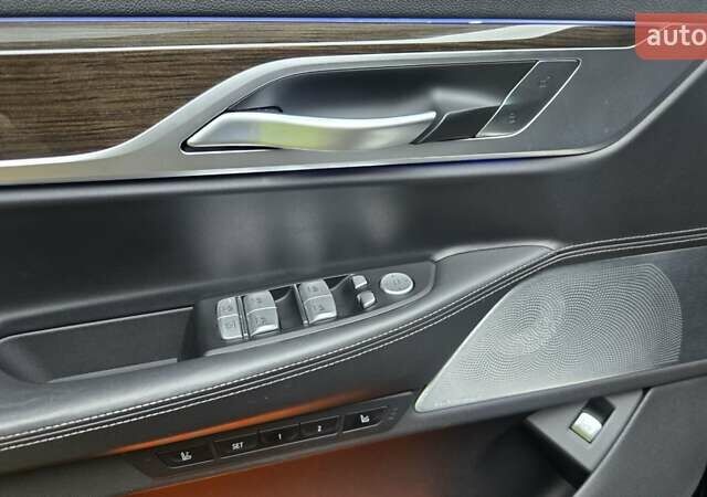 Черный БМВ 7 Серия, объемом двигателя 2.99 л и пробегом 160 тыс. км за 74000 $, фото 25 на Automoto.ua