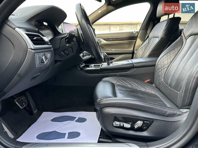 Черный БМВ 7 Серия, объемом двигателя 4.39 л и пробегом 94 тыс. км за 62000 $, фото 22 на Automoto.ua