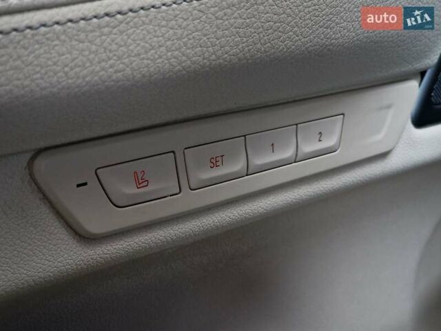 Черный БМВ 7 Серия, объемом двигателя 3 л и пробегом 116 тыс. км за 50990 $, фото 49 на Automoto.ua