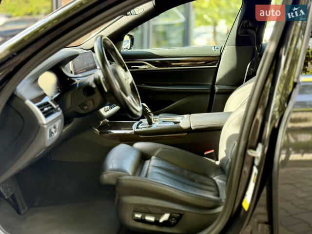 Чорний БМВ 7 Серія, об'ємом двигуна 3 л та пробігом 168 тис. км за 42000 $, фото 22 на Automoto.ua