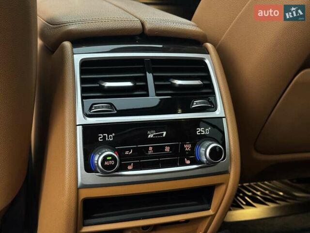 Черный БМВ 7 Серия, объемом двигателя 3 л и пробегом 129 тыс. км за 47750 $, фото 41 на Automoto.ua