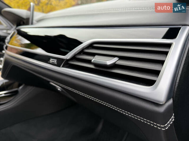 Черный БМВ 7 Серия, объемом двигателя 3 л и пробегом 107 тыс. км за 74950 $, фото 86 на Automoto.ua