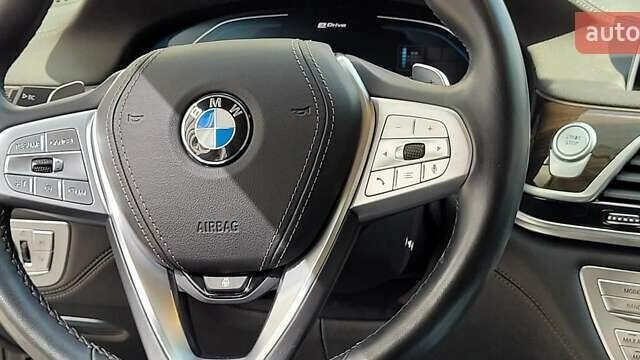 Черный БМВ 7 Серия, объемом двигателя 3 л и пробегом 83 тыс. км за 68600 $, фото 27 на Automoto.ua