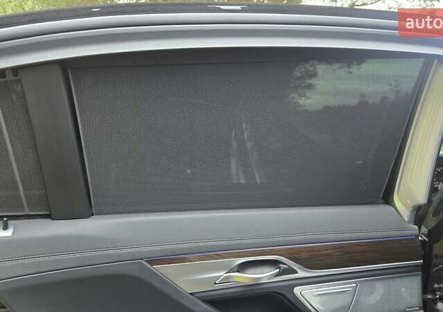 Черный БМВ 7 Серия, объемом двигателя 2.99 л и пробегом 160 тыс. км за 74000 $, фото 63 на Automoto.ua