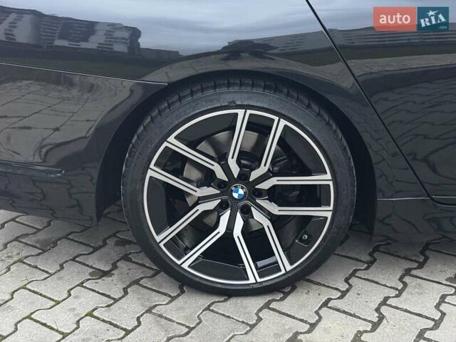 Черный БМВ 7 Серия, объемом двигателя 3 л и пробегом 129 тыс. км за 47750 $, фото 21 на Automoto.ua