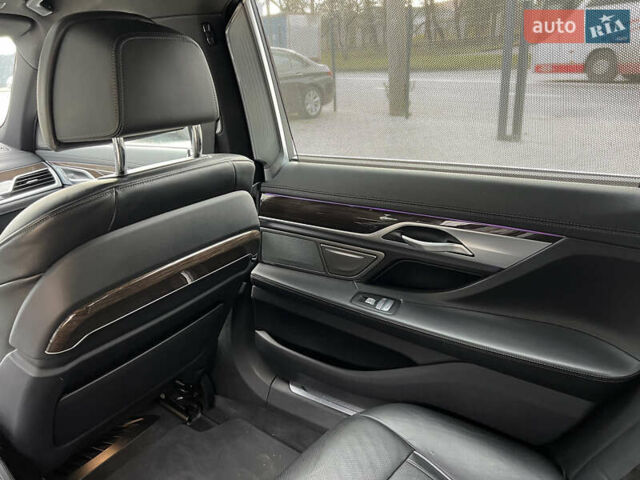Черный БМВ 7 Серия, объемом двигателя 3 л и пробегом 75 тыс. км за 59000 $, фото 35 на Automoto.ua