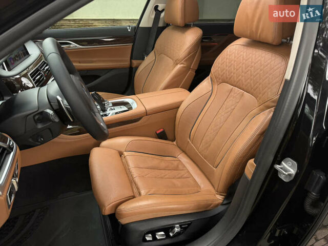 Черный БМВ 7 Серия, объемом двигателя 3 л и пробегом 83 тыс. км за 55000 $, фото 25 на Automoto.ua