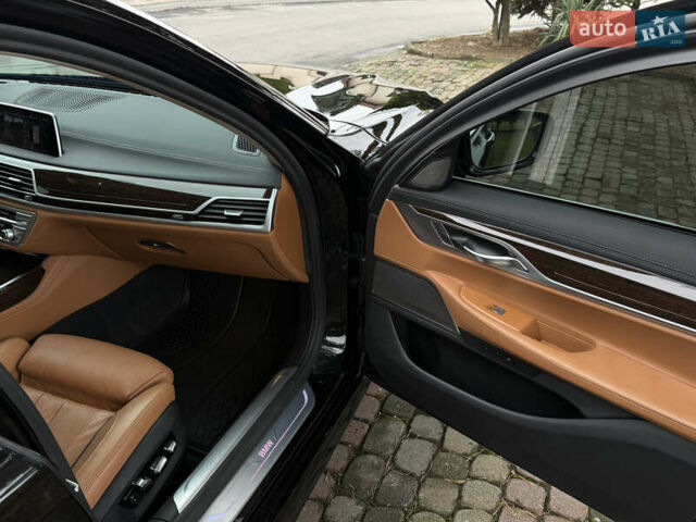 Черный БМВ 7 Серия, объемом двигателя 3 л и пробегом 83 тыс. км за 55000 $, фото 30 на Automoto.ua