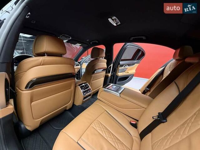 Черный БМВ 7 Серия, объемом двигателя 3 л и пробегом 109 тыс. км за 73900 $, фото 45 на Automoto.ua