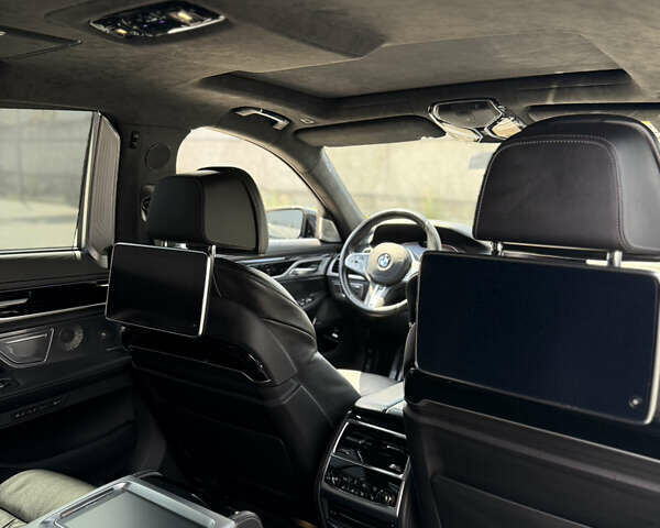 Черный БМВ 7 Серия, объемом двигателя 2.99 л и пробегом 68 тыс. км за 83000 $, фото 14 на Automoto.ua