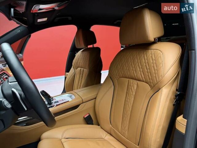 Черный БМВ 7 Серия, объемом двигателя 3 л и пробегом 109 тыс. км за 73900 $, фото 27 на Automoto.ua