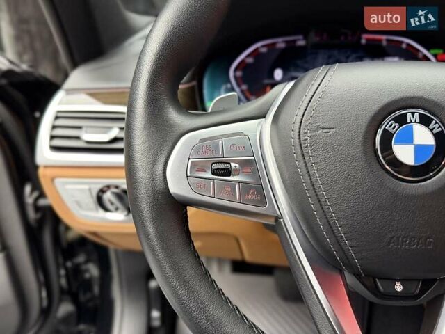 Черный БМВ 7 Серия, объемом двигателя 3 л и пробегом 109 тыс. км за 73900 $, фото 31 на Automoto.ua