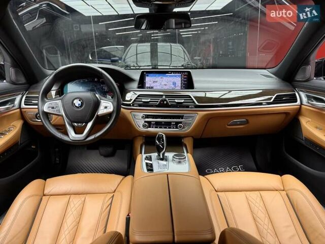 Черный БМВ 7 Серия, объемом двигателя 3 л и пробегом 109 тыс. км за 73900 $, фото 36 на Automoto.ua