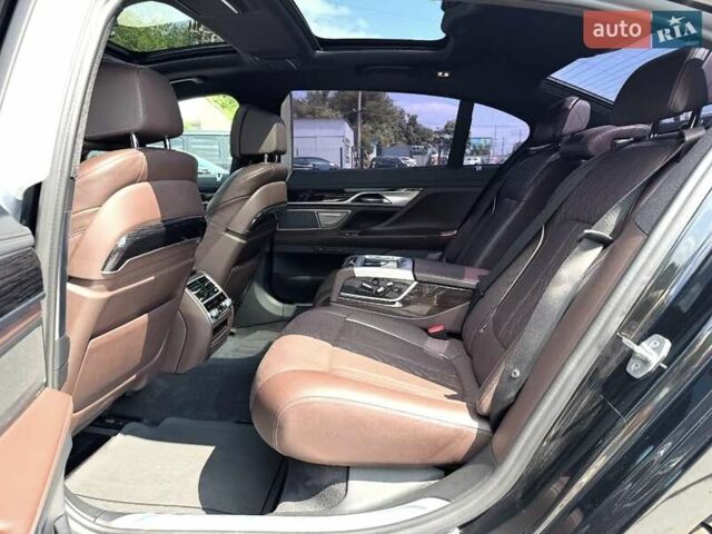 Черный БМВ 7 Серия, объемом двигателя 3 л и пробегом 97 тыс. км за 48999 $, фото 15 на Automoto.ua