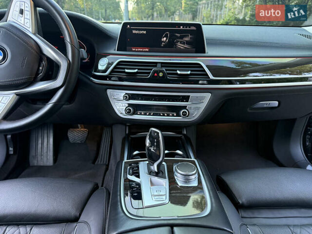 БМВ 7 Серія 2020 у Києві на Automoto.ua Чорний БМВ 7 Серія, об'ємом двигуна 3 л та пробігом 126 тис. км за 53000 $, фото 22 на Automoto.ua