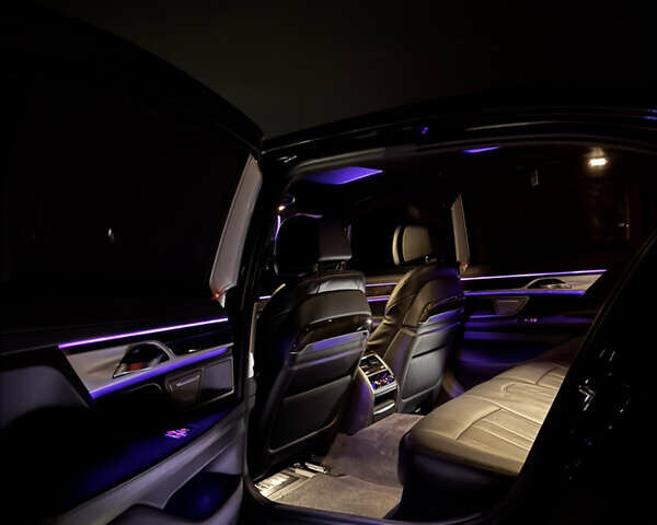 Черный БМВ 7 Серия, объемом двигателя 4.39 л и пробегом 85 тыс. км за 49000 $, фото 30 на Automoto.ua