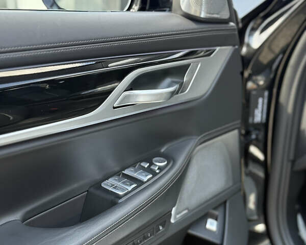 Черный БМВ 7 Серия, объемом двигателя 2.99 л и пробегом 68 тыс. км за 83000 $, фото 15 на Automoto.ua