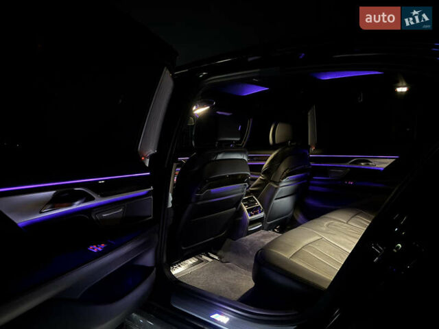 Черный БМВ 7 Серия, объемом двигателя 4.39 л и пробегом 85 тыс. км за 49000 $, фото 31 на Automoto.ua