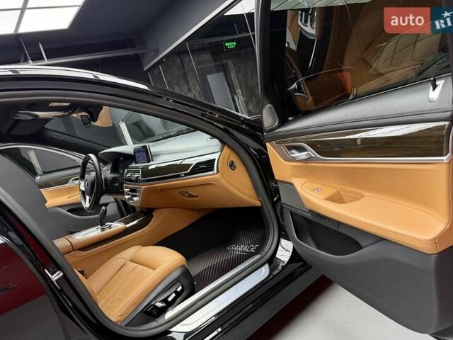 Черный БМВ 7 Серия, объемом двигателя 3 л и пробегом 109 тыс. км за 73900 $, фото 55 на Automoto.ua