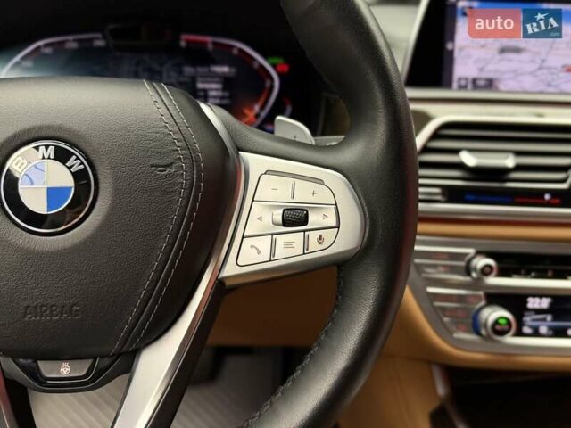 Черный БМВ 7 Серия, объемом двигателя 3 л и пробегом 109 тыс. км за 73900 $, фото 32 на Automoto.ua