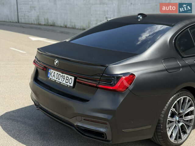 Черный БМВ 7 Серия, объемом двигателя 2.99 л и пробегом 68 тыс. км за 83000 $, фото 4 на Automoto.ua