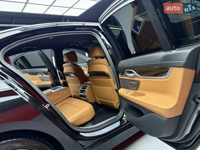 Черный БМВ 7 Серия, объемом двигателя 3 л и пробегом 109 тыс. км за 73900 $, фото 46 на Automoto.ua