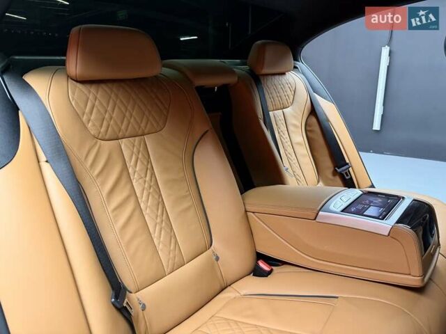 Черный БМВ 7 Серия, объемом двигателя 3 л и пробегом 109 тыс. км за 73900 $, фото 49 на Automoto.ua