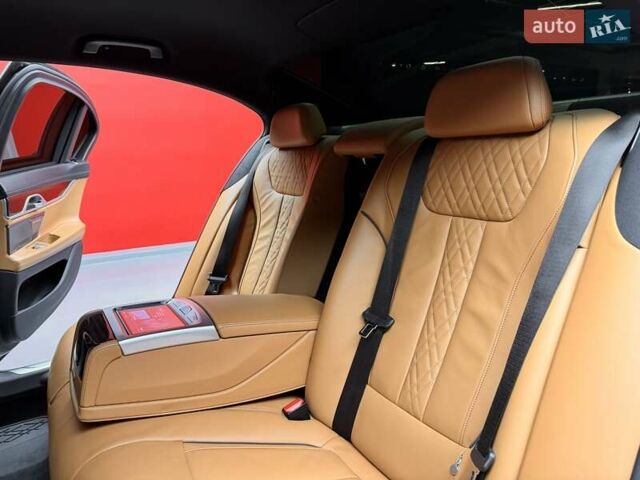 Черный БМВ 7 Серия, объемом двигателя 3 л и пробегом 109 тыс. км за 73900 $, фото 42 на Automoto.ua