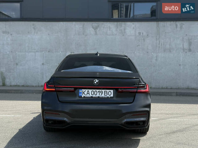 Черный БМВ 7 Серия, объемом двигателя 2.99 л и пробегом 68 тыс. км за 83000 $, фото 3 на Automoto.ua